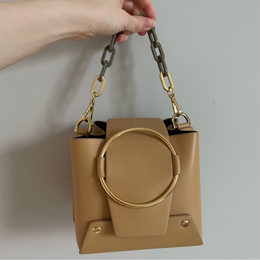 Yuzefi crossbody bag / camera bag